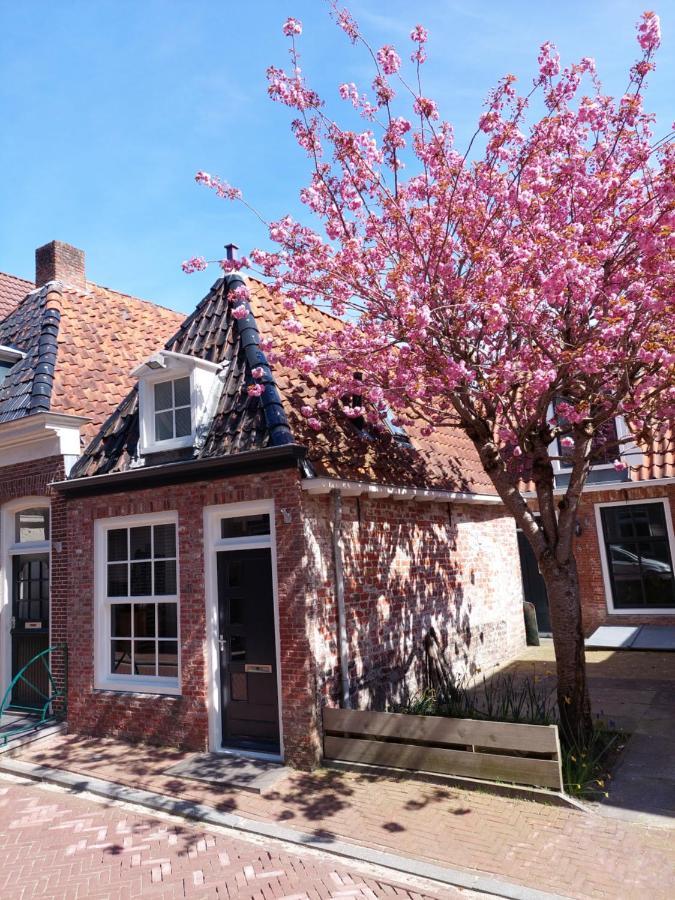 Gasthuis Dokkum Exterior foto